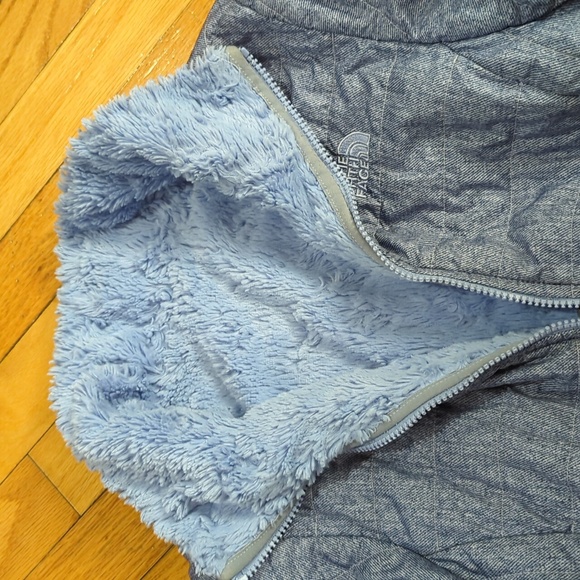 Kids North Face Reversible Jacket - Picture 2 of 4